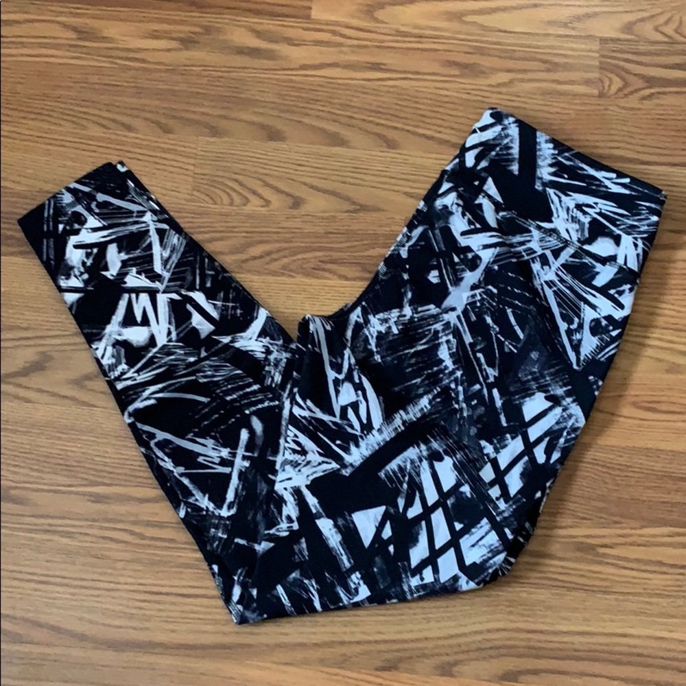 Black and White Athletic Leggings